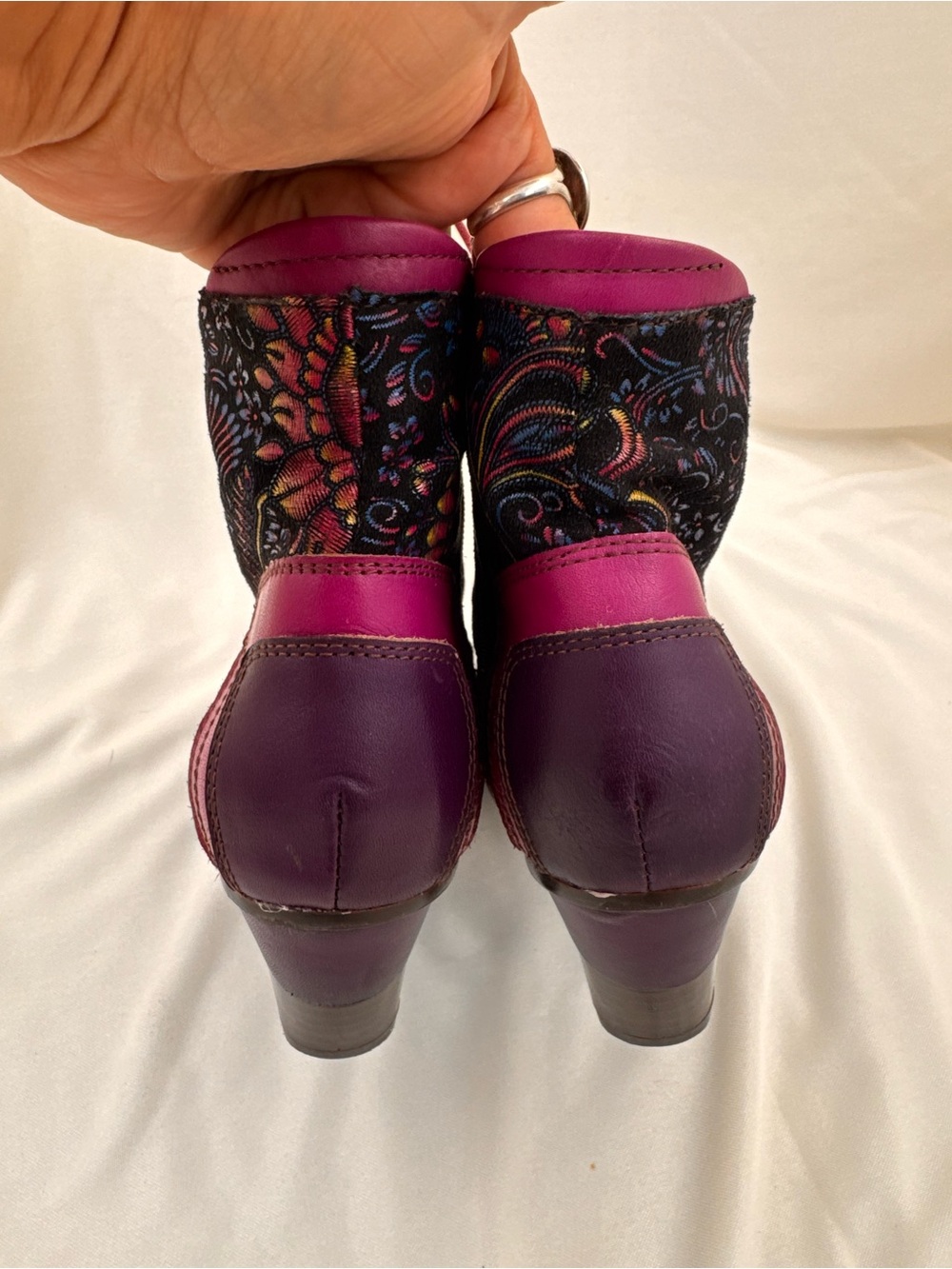 Metcandy "Timeless Grace" Floral Ankle Boots Size 39 - Picture 4 of 9